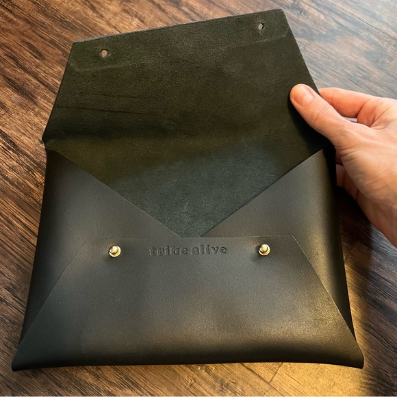 Tribe Alive envelope clutch - Picture 7 of 9